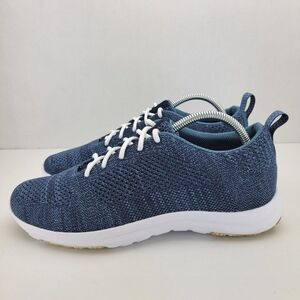 L.L. Bean Womens Size 9 Blue Summer Knit Lightweight Sneakers 180412